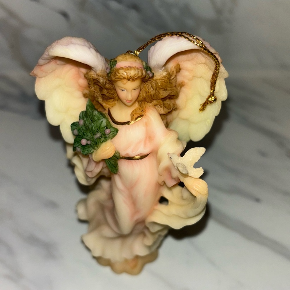 Seraphim Classics ornament Noelle Giving Spirit 1997 Roman Inc #78159